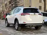 Toyota RAV 4, 2015-6