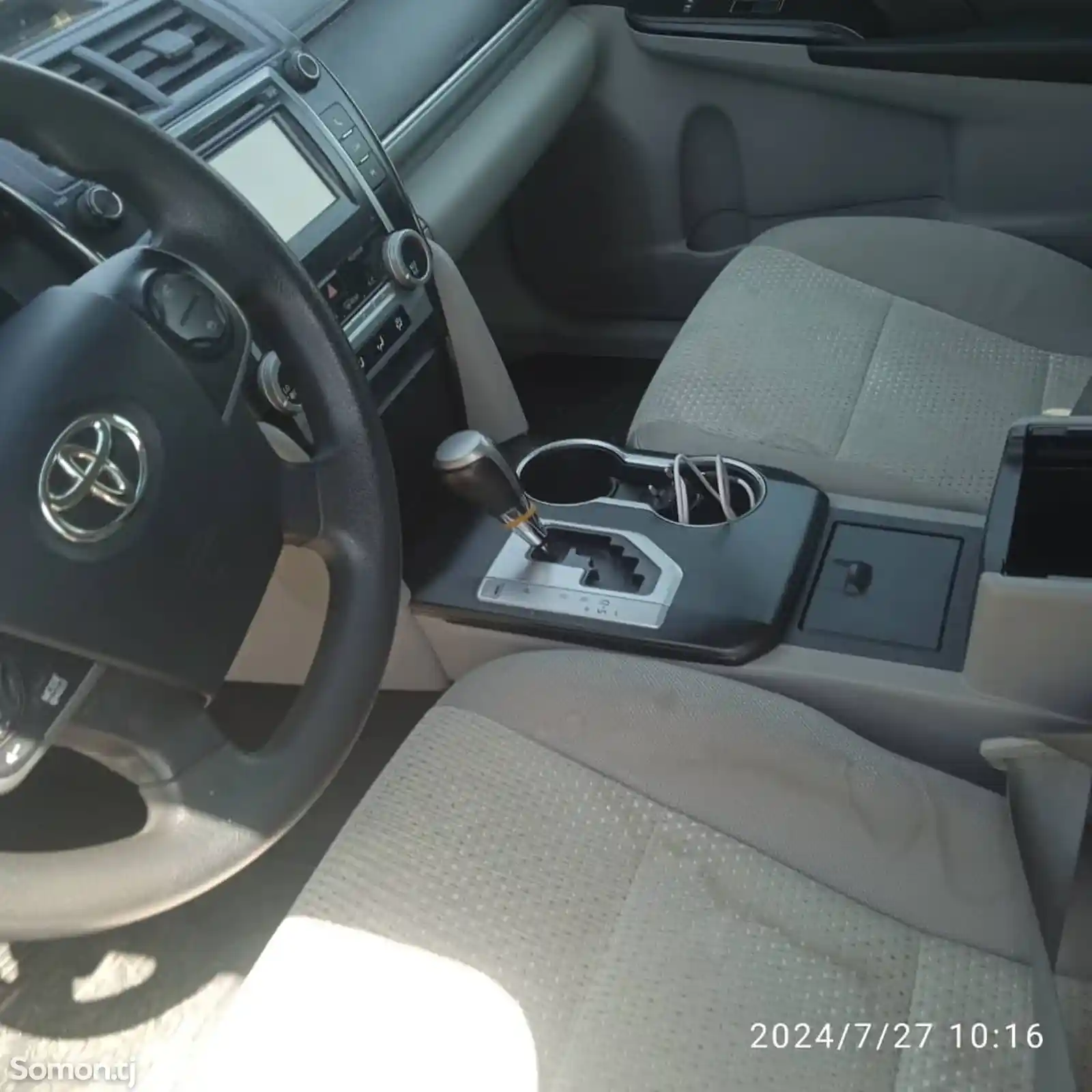 Toyota Camry, 2012-4