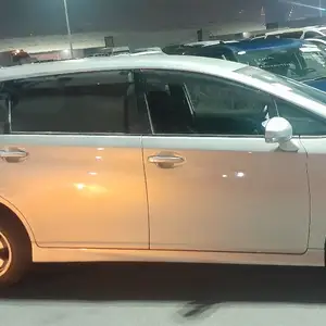 Toyota Wish, 2014