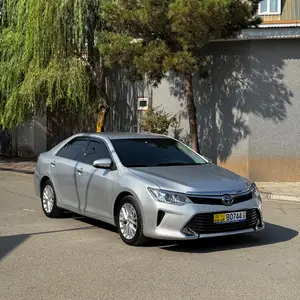 Toyota Camry, 2015