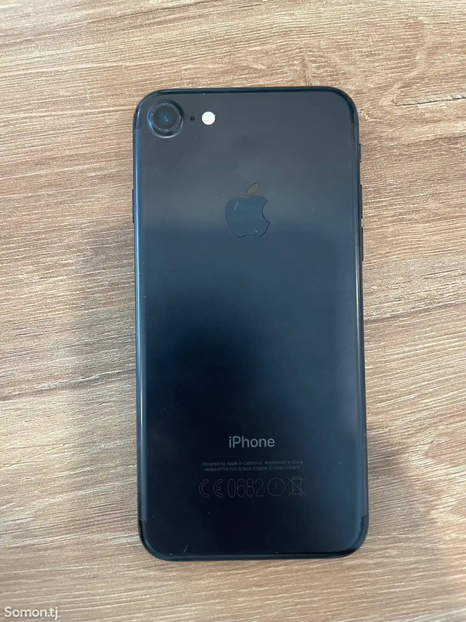 Apple iPhone 7, 32 gb-1