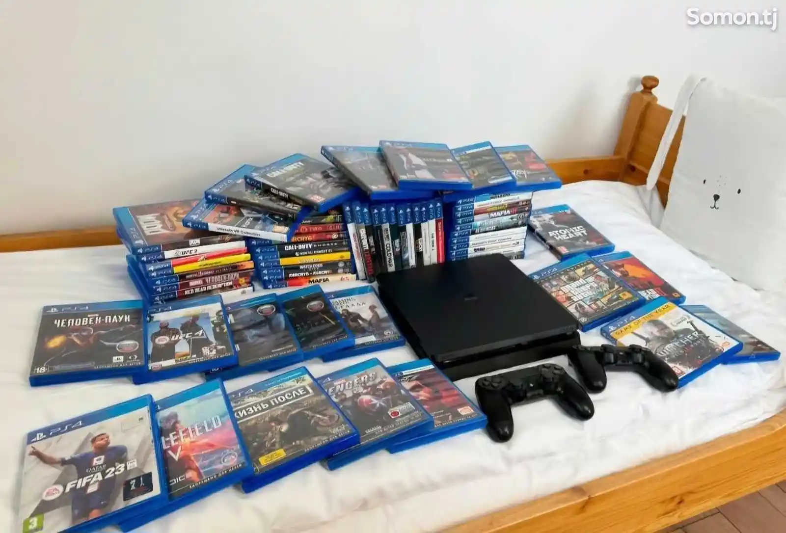 Игровая приставка Sony PlayStation 4 1TB-1