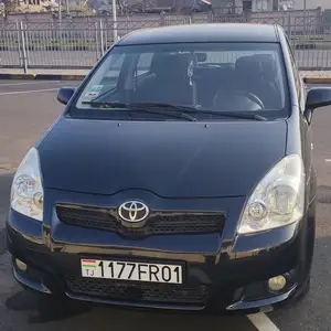 Toyota Corolla Verso, 2008