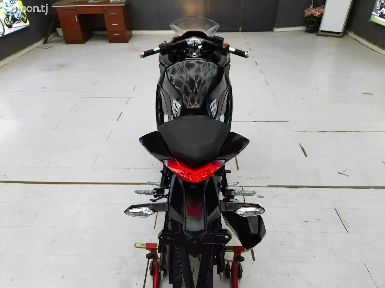 Мотоцикл Kawasaki Ninja 200cc на заказ-8