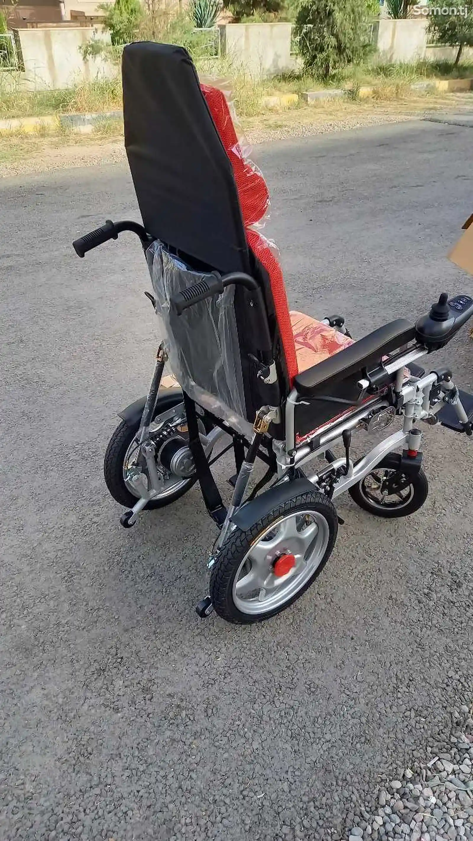 Инвалидная коляска с аккумулятором-8