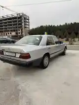 Mercedes-Benz W124, 1987-4