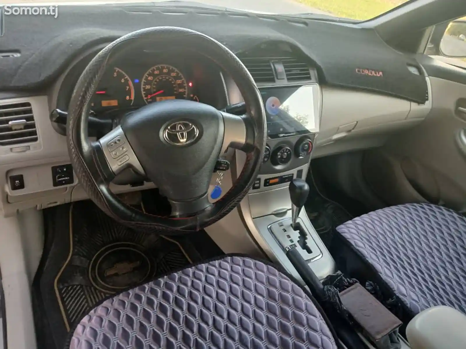 Toyota Corolla, 2011-8