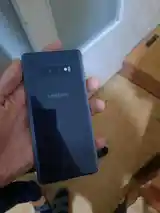 Samsung Galaxy S10+-3