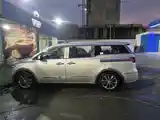 Kia Carnival, 2015-11