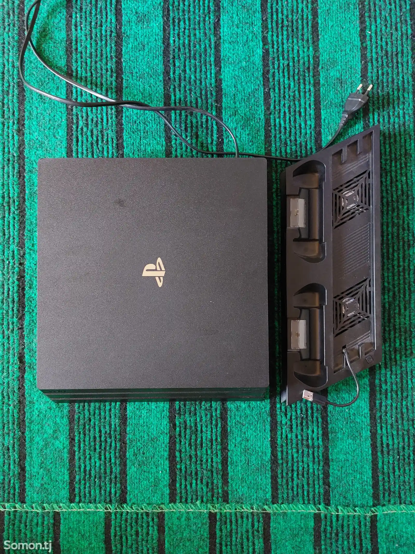 Игровая приставка Sony Playstation 4 Pro-1