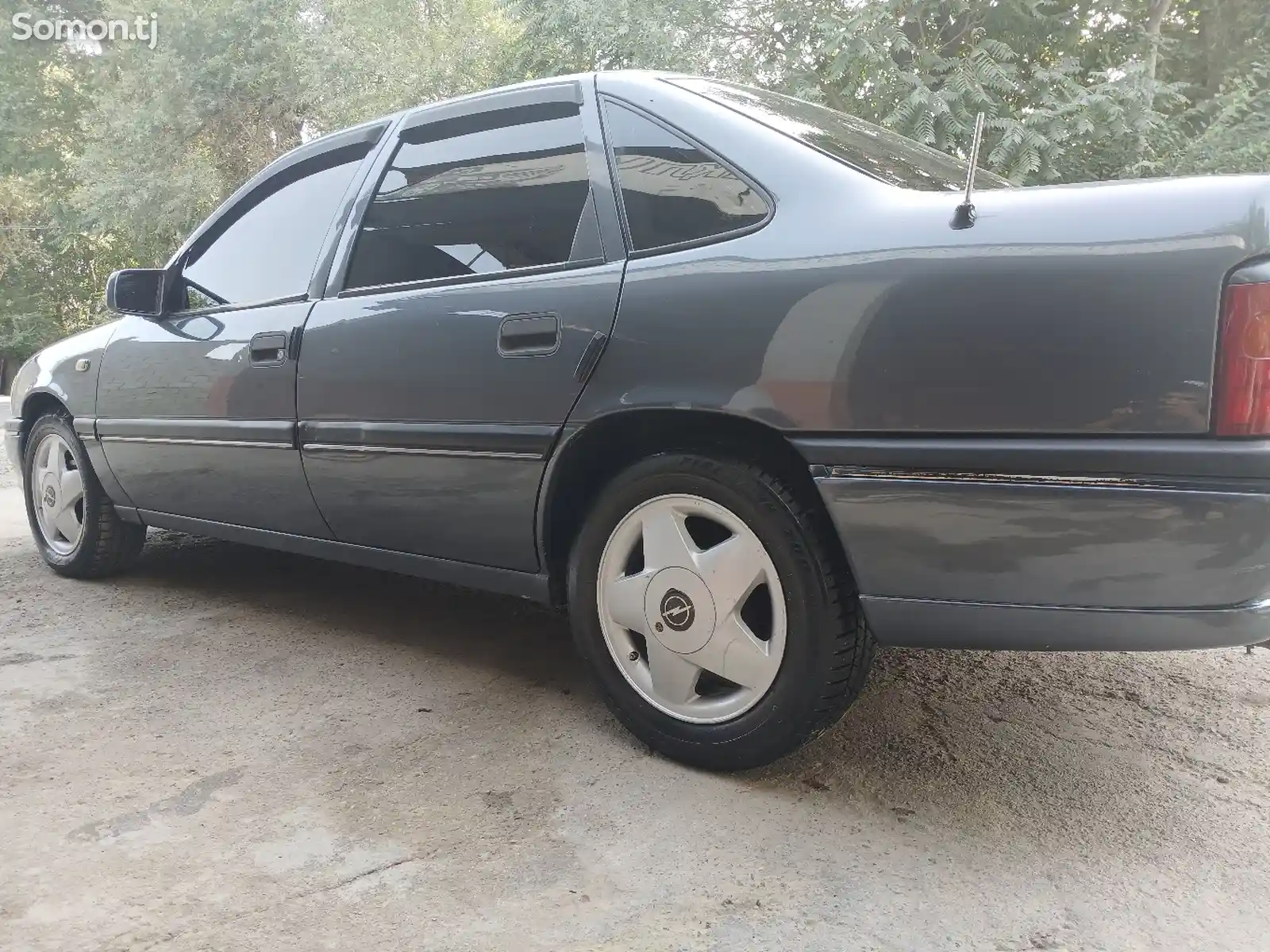 Opel Vectra A, 1995-7