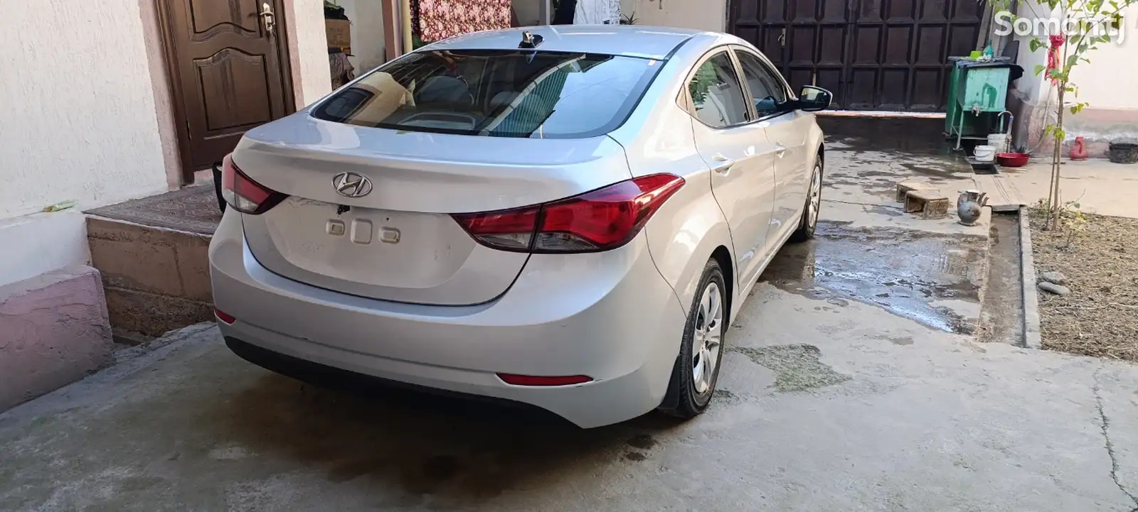 Hyundai Elantra, 2016-1