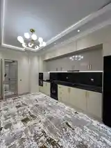 3-комн. квартира, 13 этаж, 106 м², Овир-7