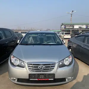 Hyundai Avante, 2010