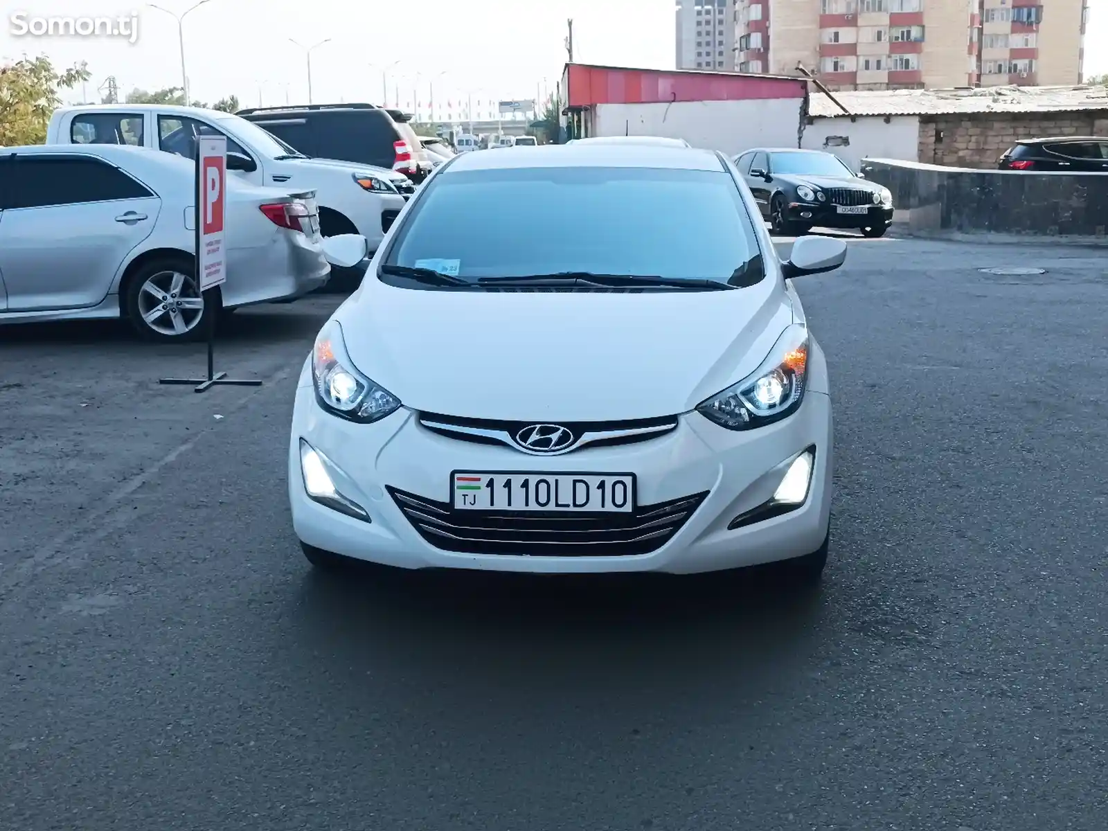 Hyundai Elantra, 2016-5