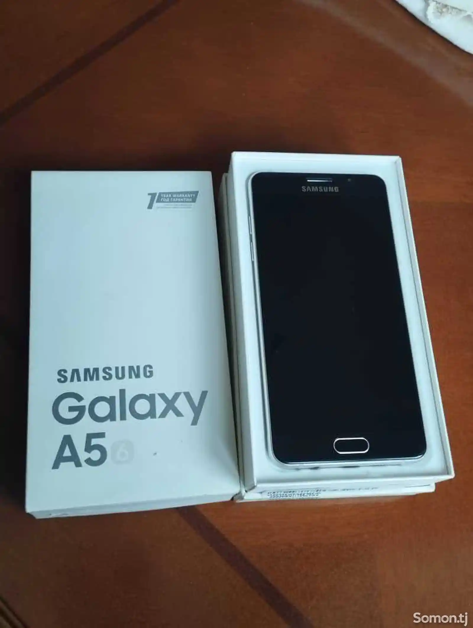 Samsung Galaxy A5, 2016-1