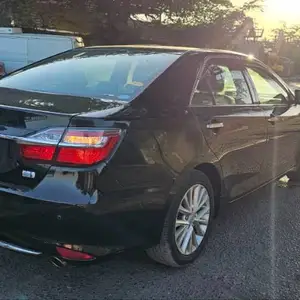 Toyota Camry, 2017