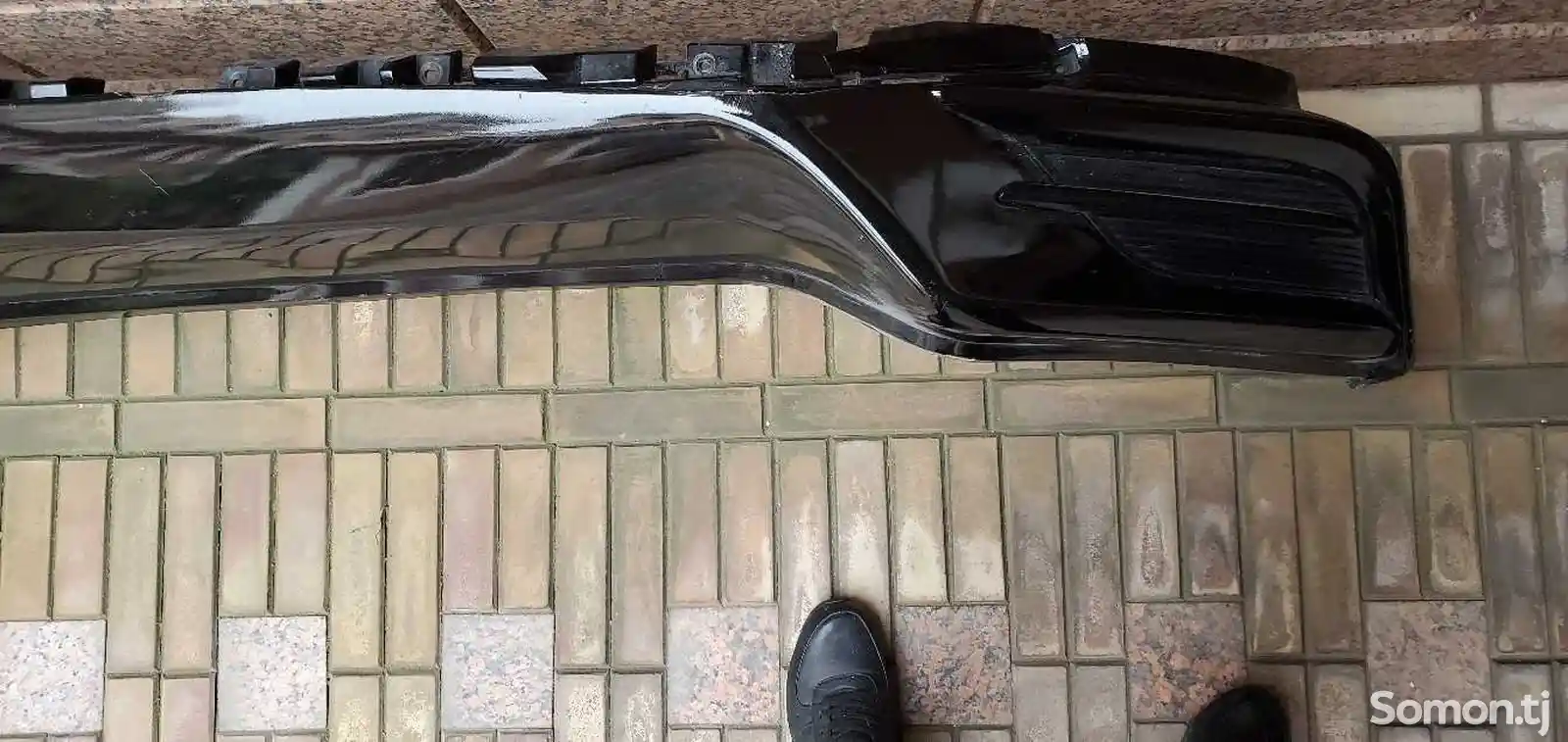 Накладка переднего бампера Lexus-2