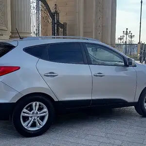 Hyundai Tucson, 2010