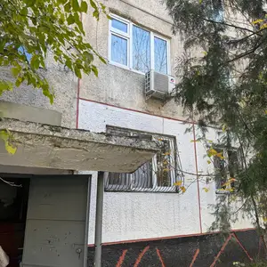 4-комн. квартира, 2 этаж, 78 м², Сино