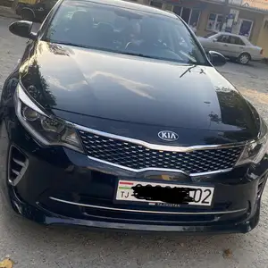 Kia K5, 2016