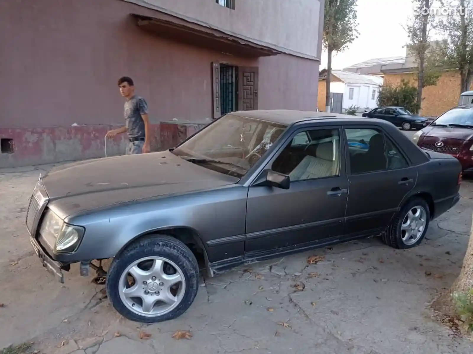 Mercedes-Benz W124, 1990-2