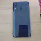 Samsung Galaxy A40-3