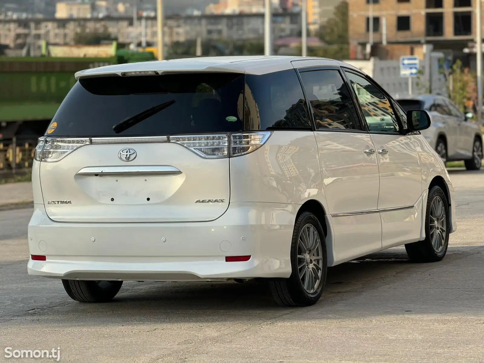 Toyota Estima, 2014-4