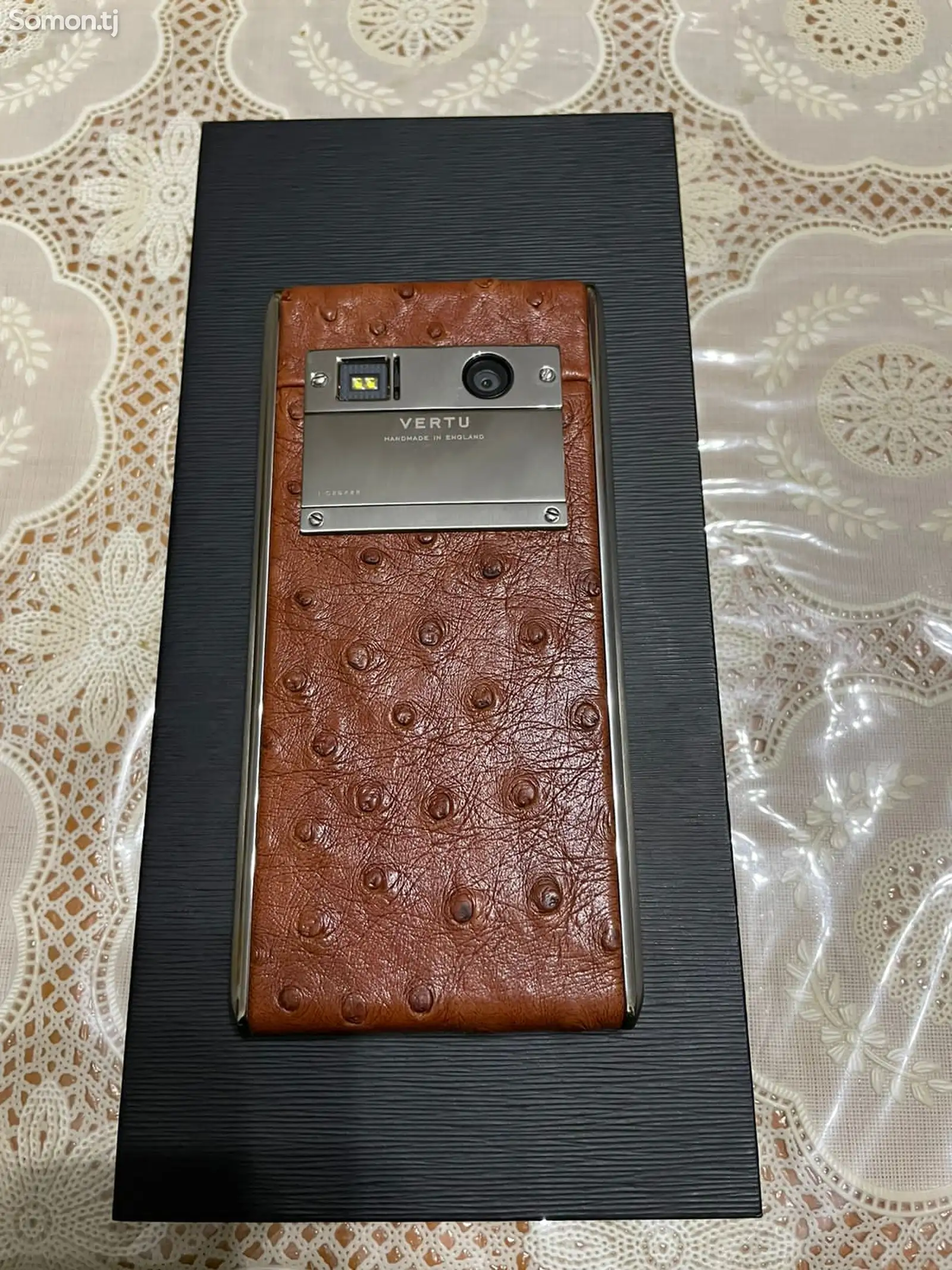 Телефон Vertu Aster-1