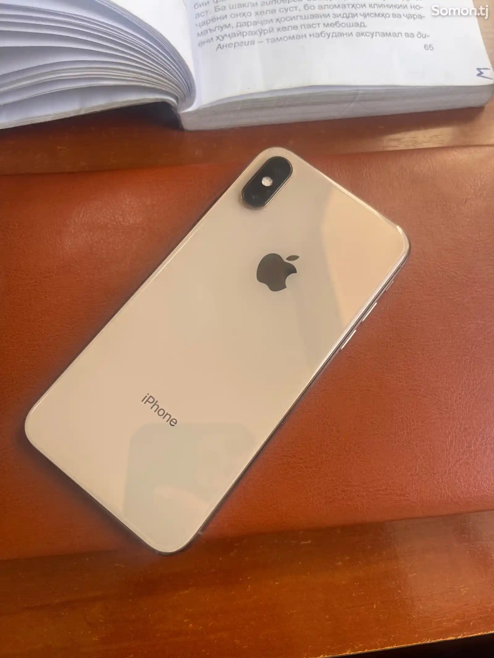 Apple iPhone Xs, 64 gb, Gold-1