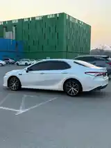 Toyota Camry, 2018-9