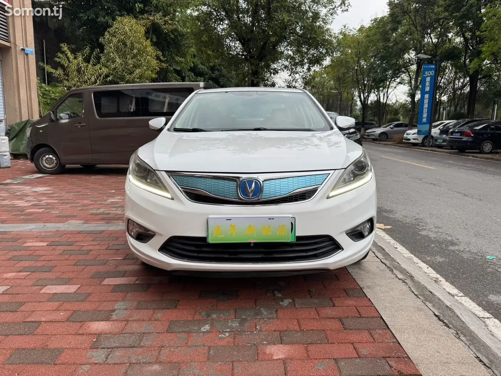 BYD E2, 2019-1