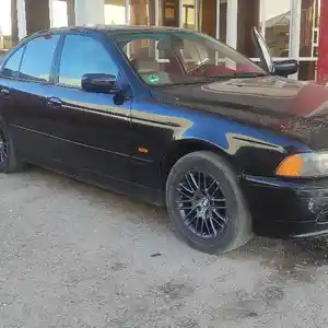 BMW 5 series, 2001