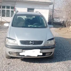 Opel Zafira, 2004