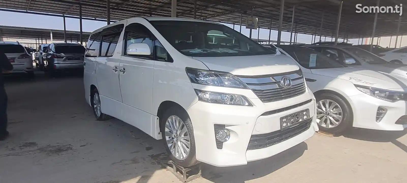 Toyota Vellfire, 2014-1