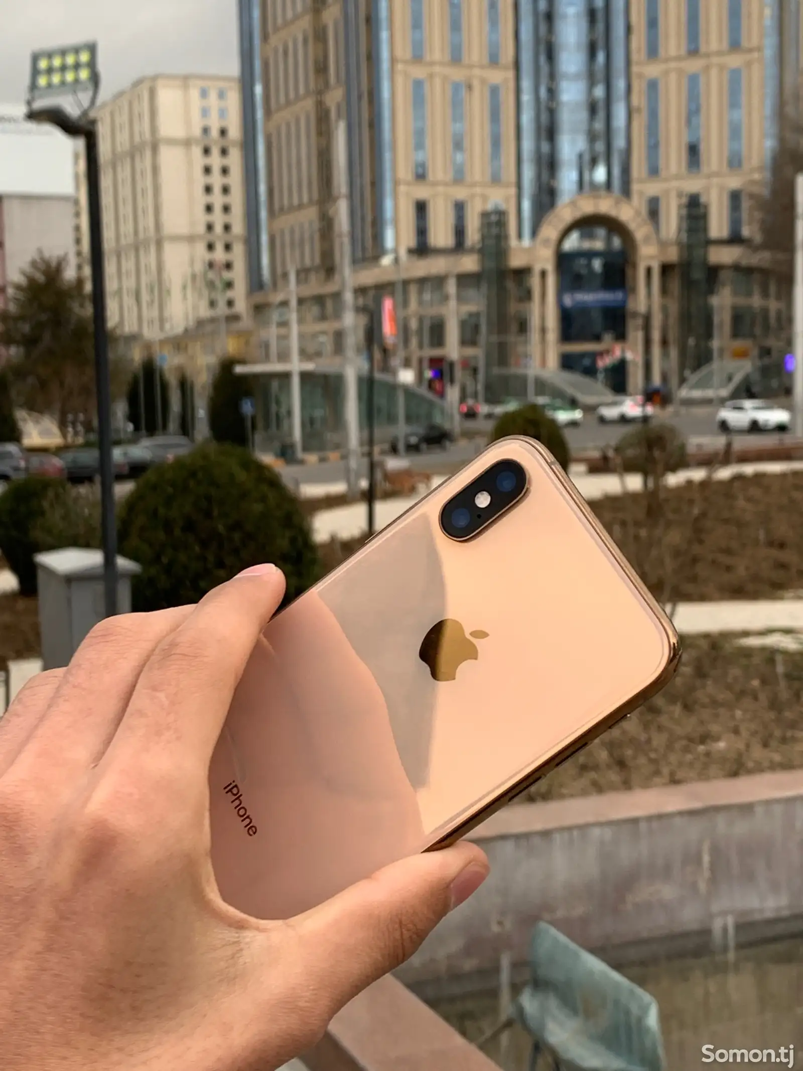 Apple iPhone Xs, 64 gb, Gold-1