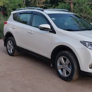 Toyota RAV 4, 2013