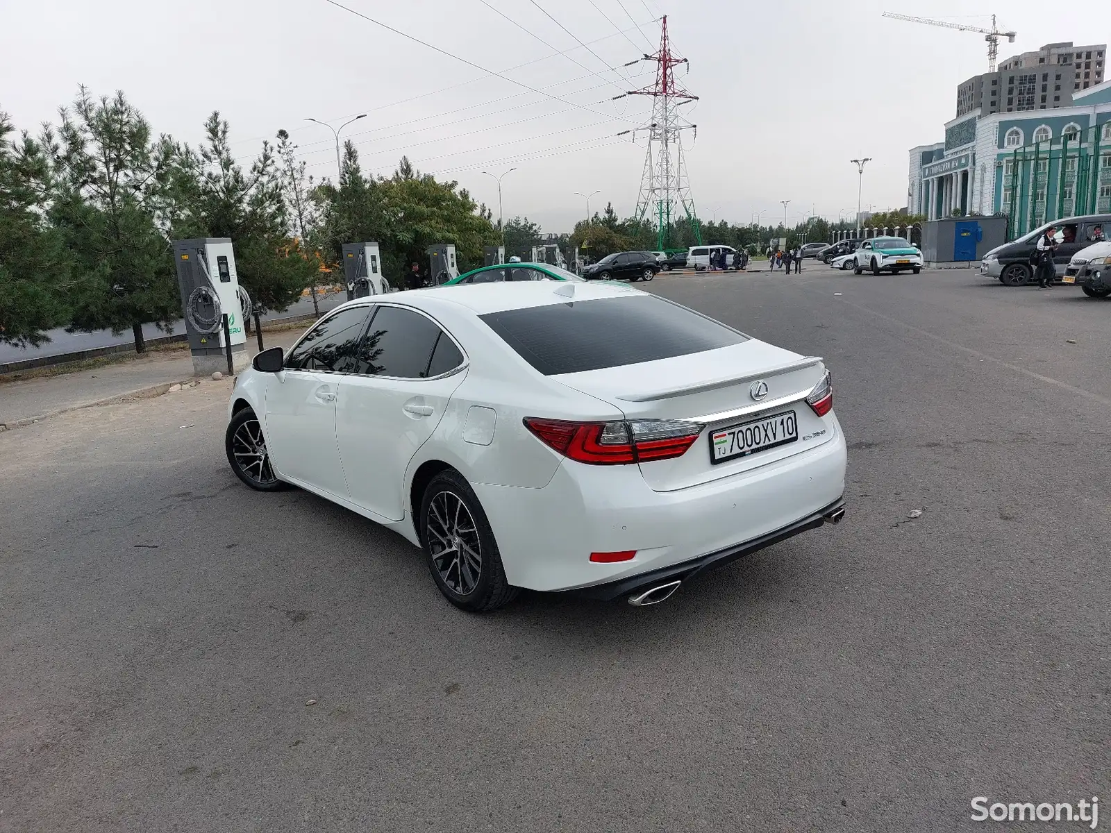 Lexus ES series, 2015-11