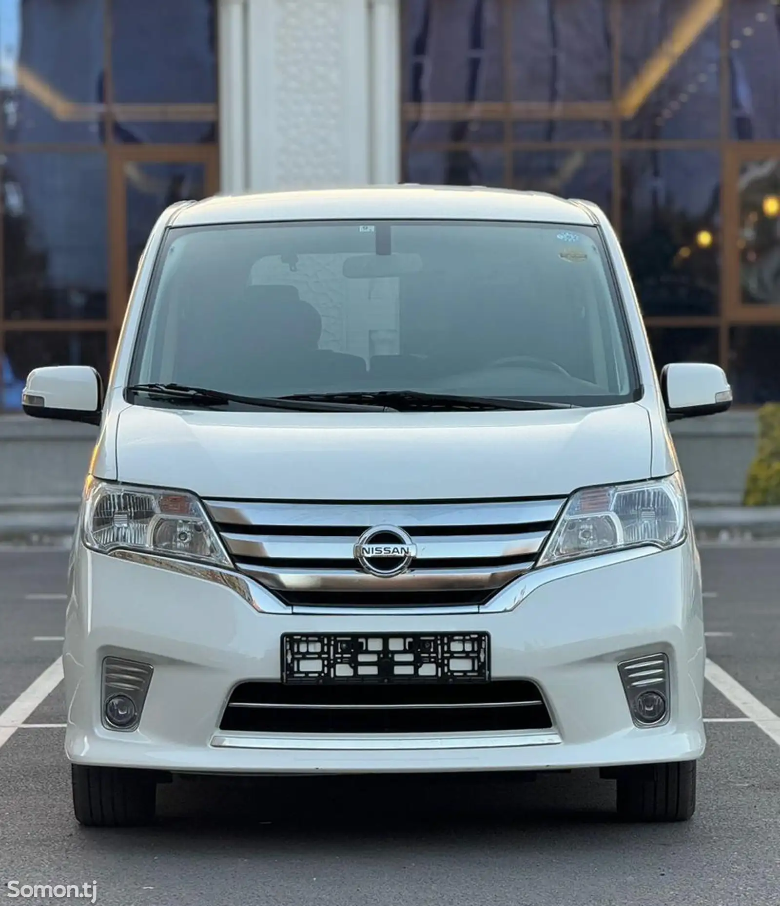 Nissan Serena, 2014-1