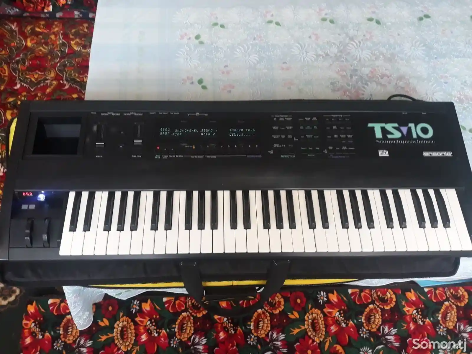 Синтезатор ENSONIQ TS 10