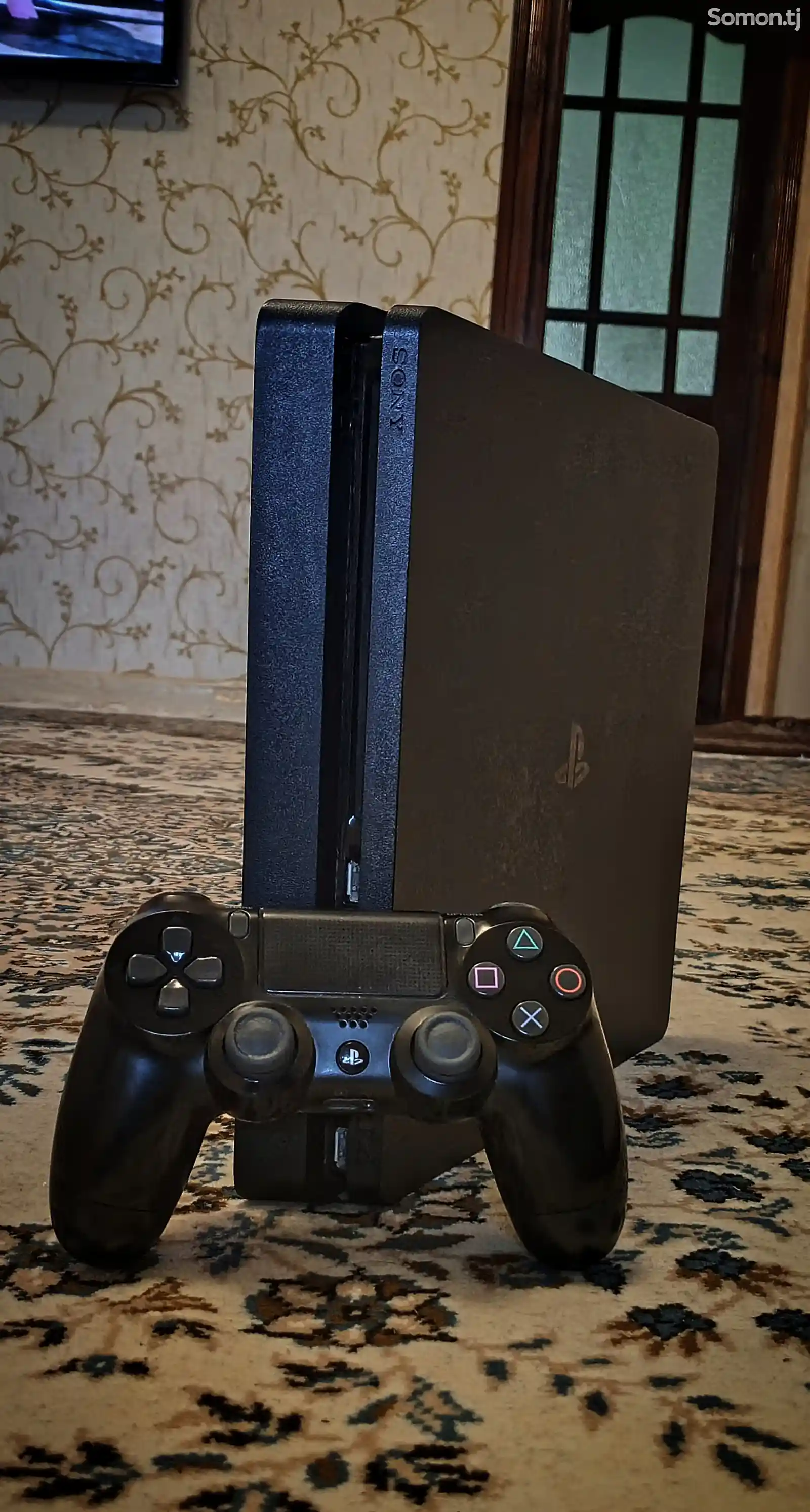 Игровая приставка Sony PlayStation slim-1