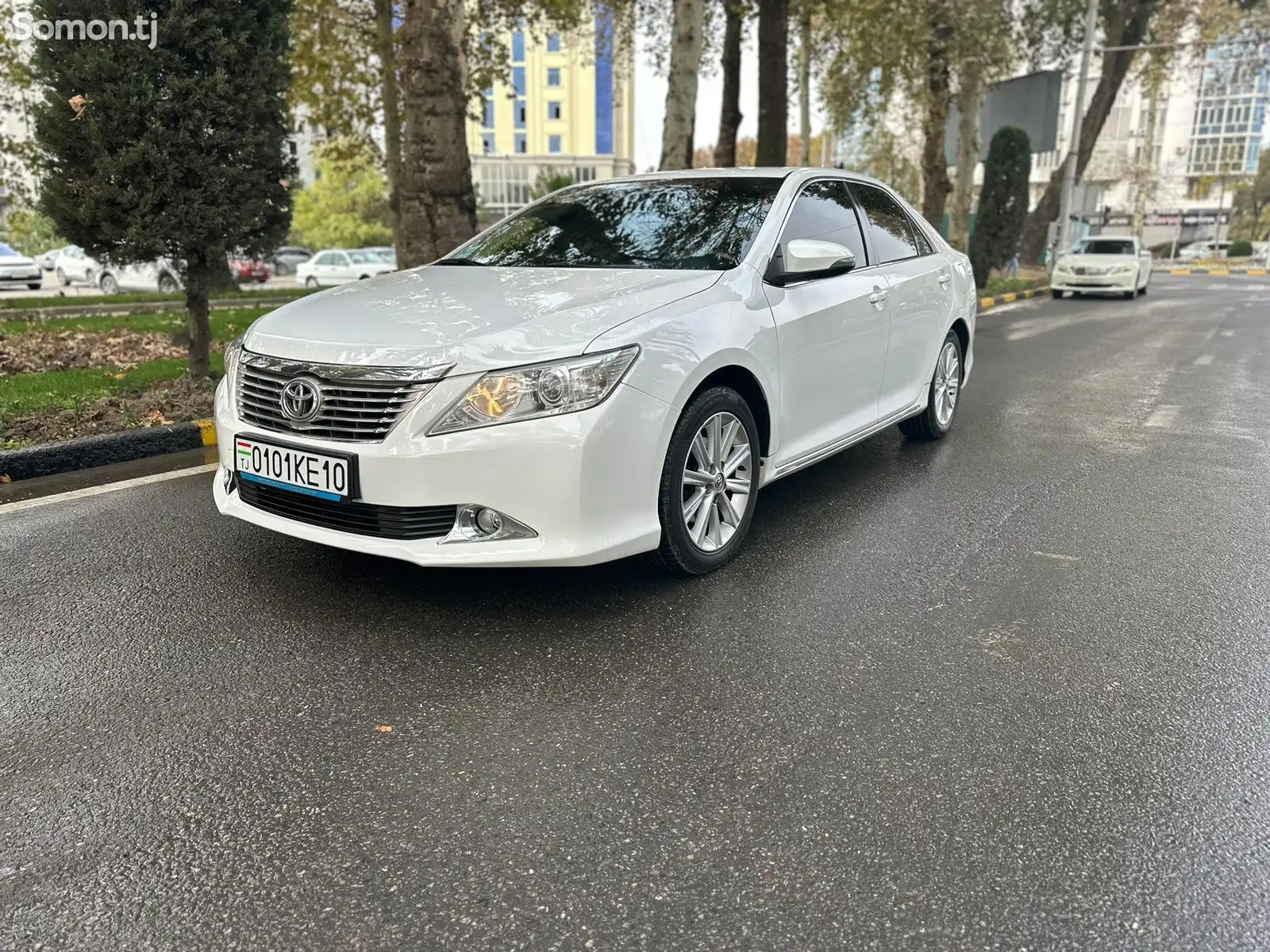 Toyota Camry, 2012-1