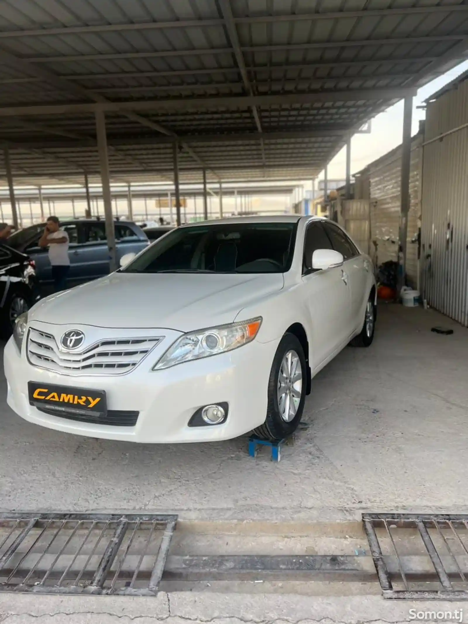 Toyota Camry, 2010-5