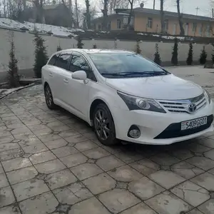 Toyota Avensis, 2014