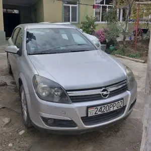 Opel Astra H, 2004