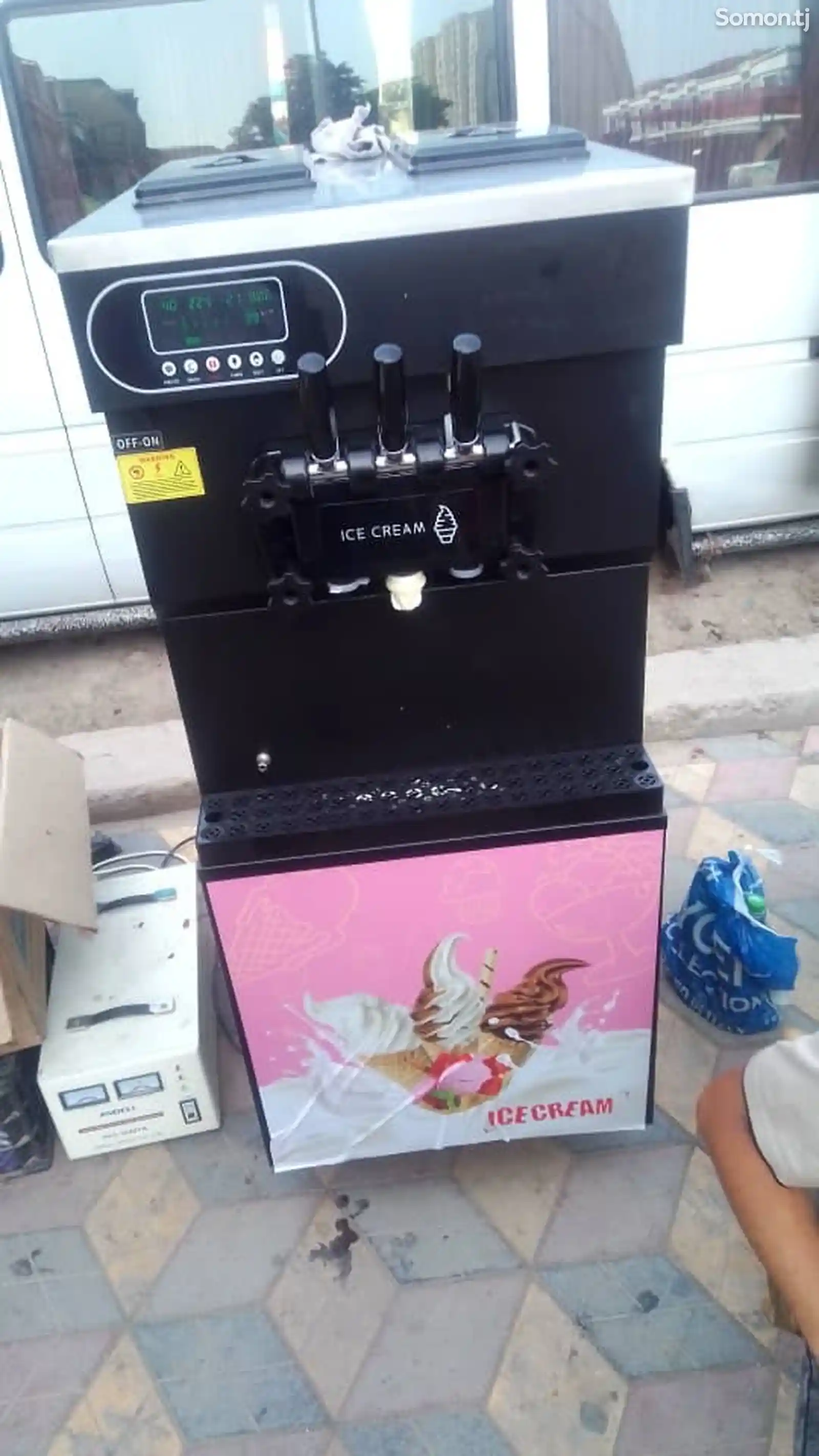 Фризер аппарат для приготовление мороженого-1