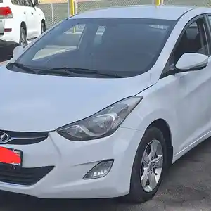 Hyundai Elantra, 2013