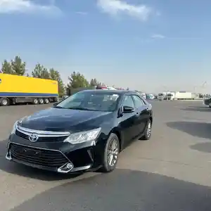 Toyota Camry, 2017