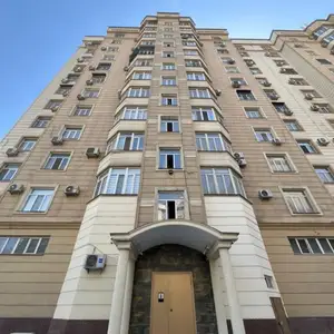 3-комн. квартира, 12 этаж, 118 м², Шохмансур