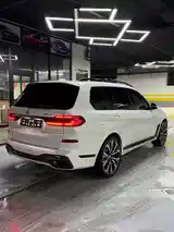 BMW X7, 2023-6